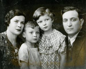 Miriam, Lolek, Zonia (Sonia Brodecki), and Joseph Piekarska