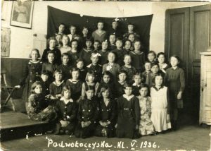 Ida Joel (second row, third from the left) class photo, 1936