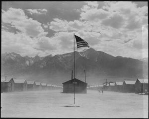 Photograph_of_Dust_Storm_at_Manzanar_War_Relocation_Authority_Center